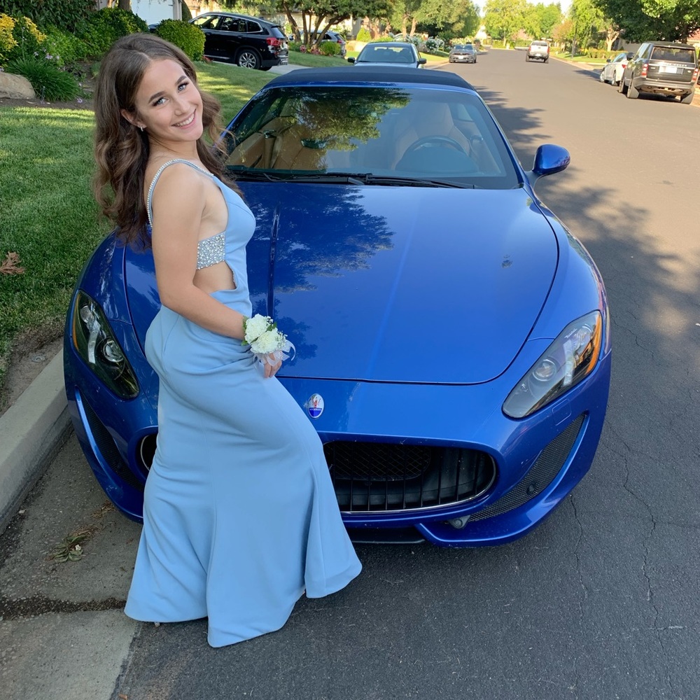 Meet your Posher, Camille